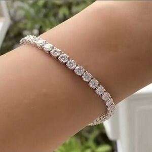 GRA Certified 3.0mm* 5.5-6.00 Carat VVS1 Moissanite diamond tennis bracelet
